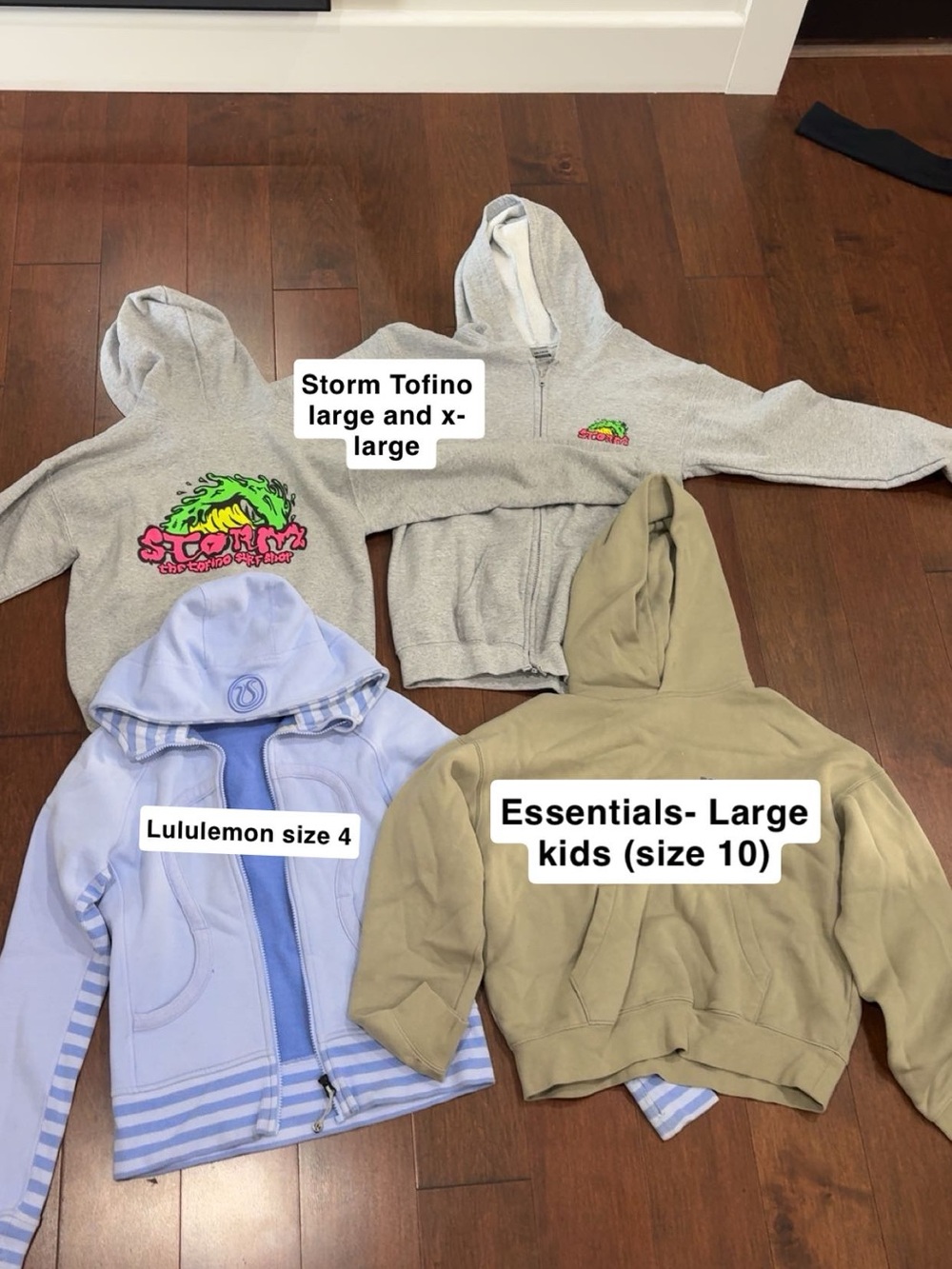 Set of 4 hoodies